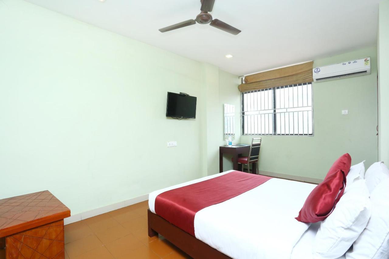 Oyo 15190 Select Residency Hotel Кожикод Екстериор снимка